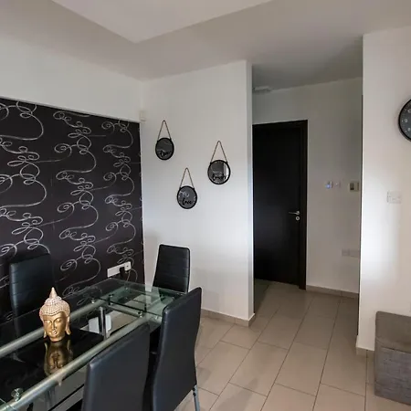 Glabur - The Amazing 2 Bdr - City, Free Parking & Wifi *