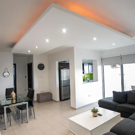 Glabur - The Amazing 2 Bdr - City, Free Parking & Wifi